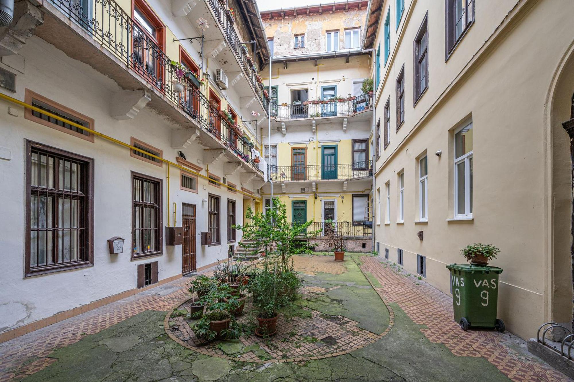 District 6Th Sense Apartment Budapest Exterior photo